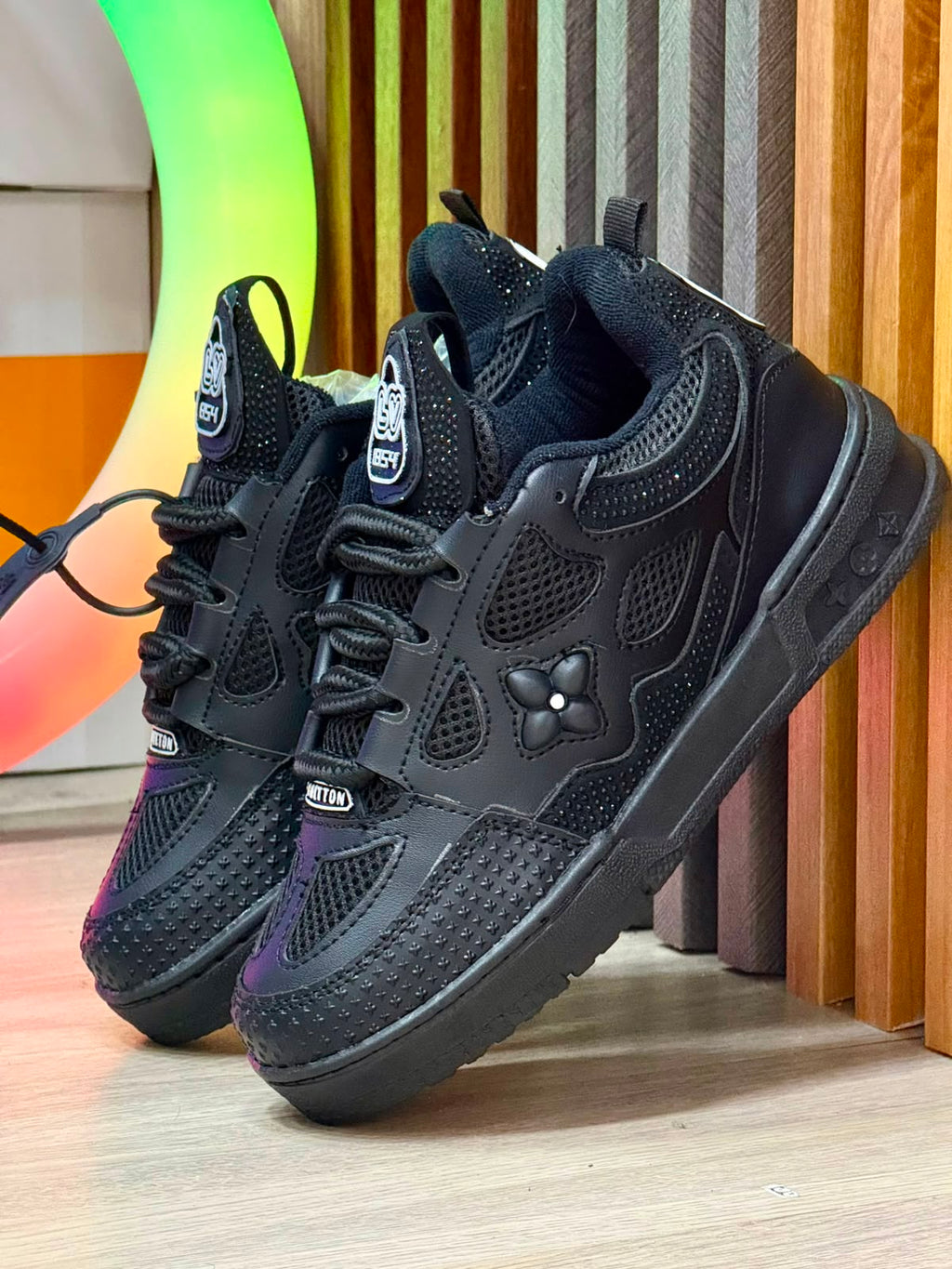 LOUIS VUITTON CLASICO