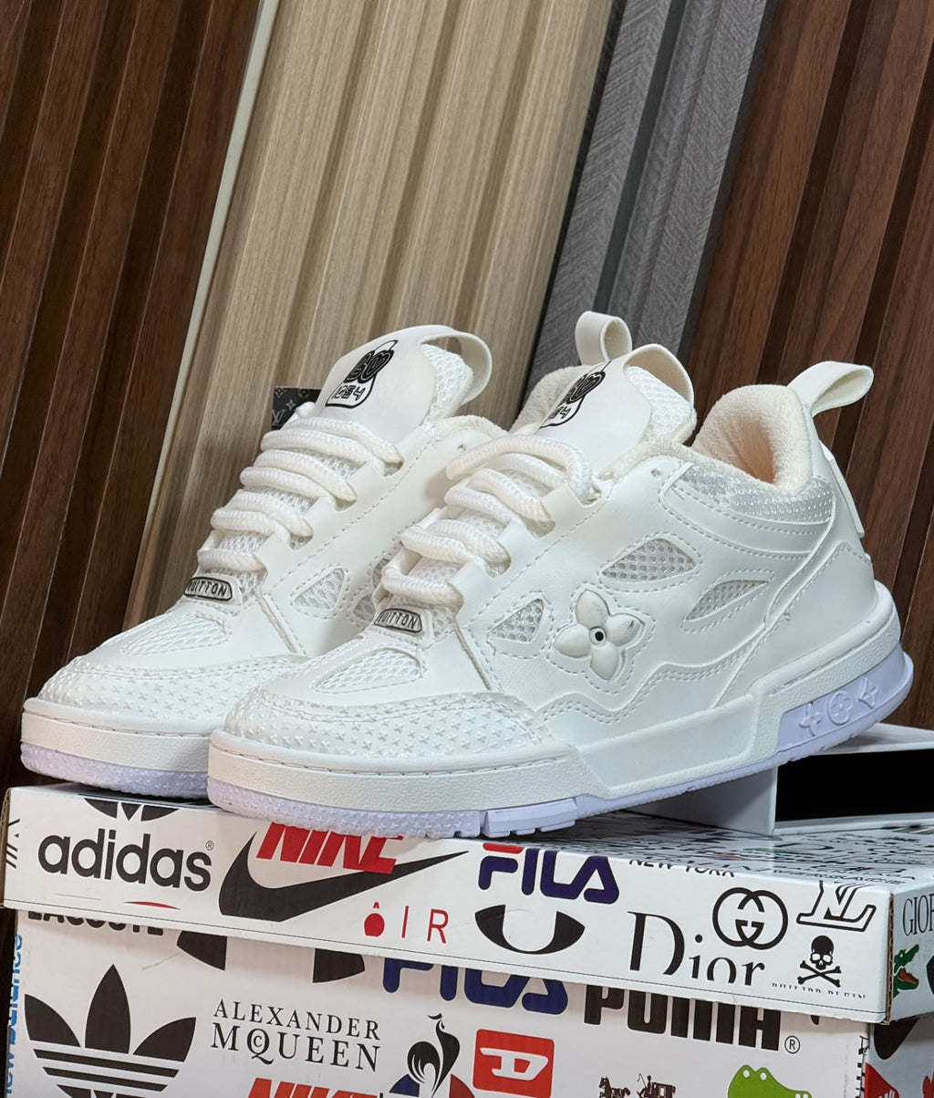 LOUIS VUITTON CLASICO