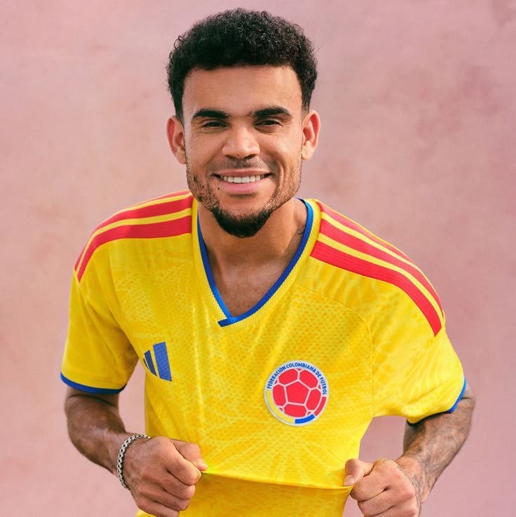 CAMISETA COLOMBIA  BORDADA